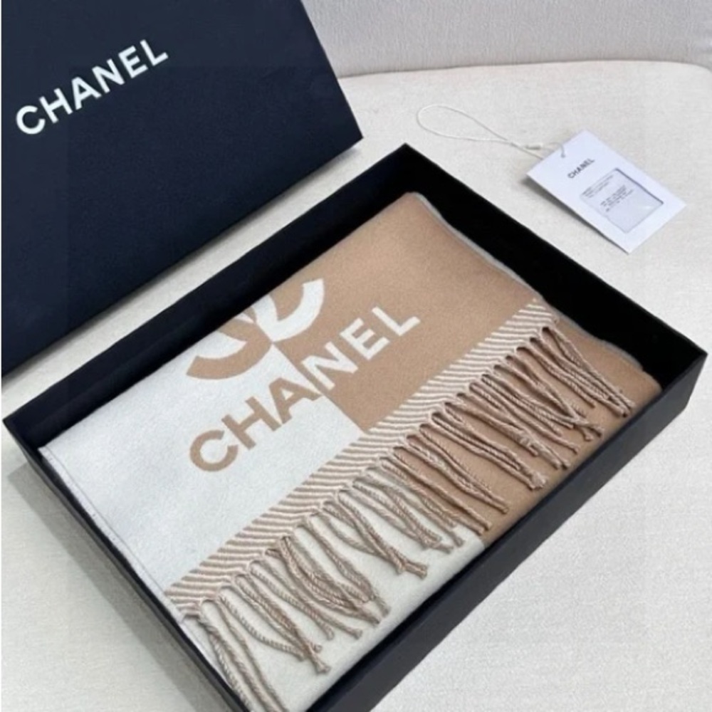 Beige and White Scarf